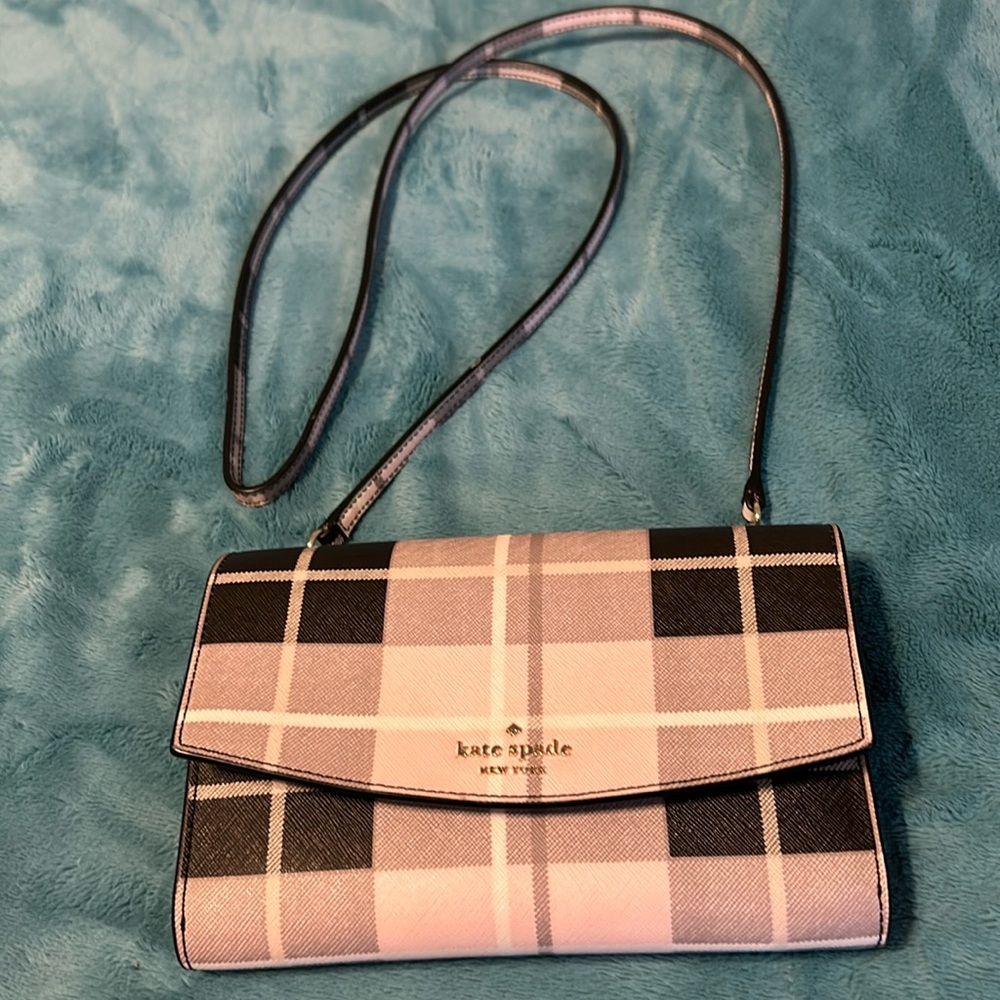 Pretty little Kate Spade crossbody